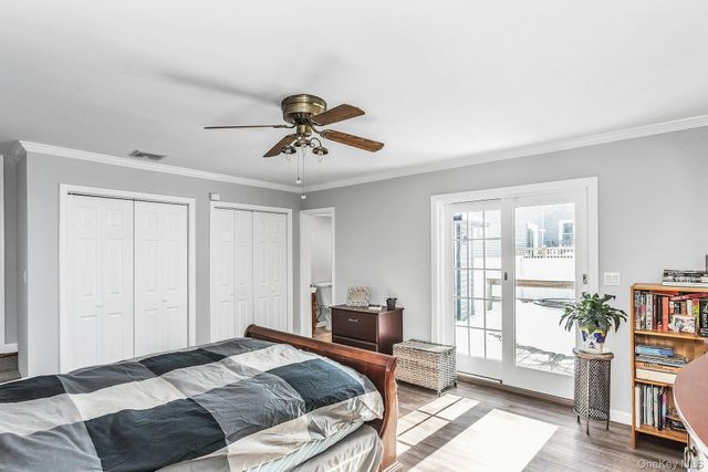 12 Summers Street, Oyster Bay, NY 11771