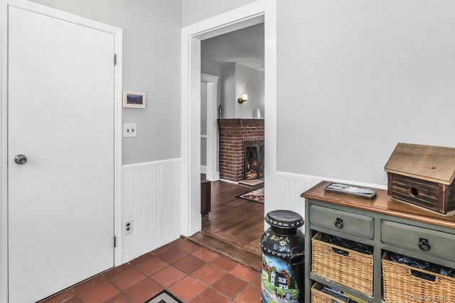 12 Summers Street, Oyster Bay, NY 11771