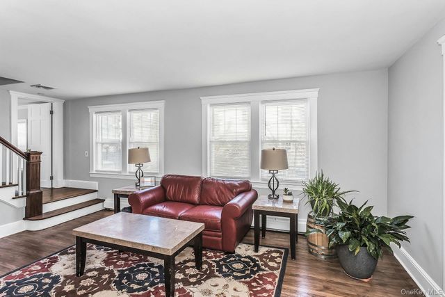 12 Summers Street, Oyster Bay, NY 11771