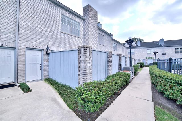 532 Wilcrest Drive 532, Houston, TX 77042