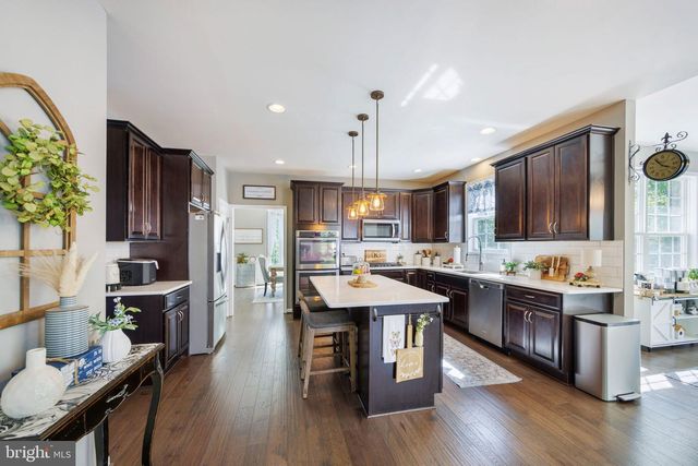 233 LONESOME LN, Stafford, VA 22556