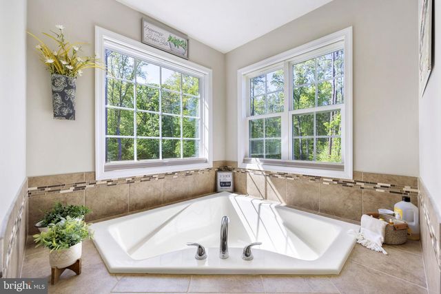 233 LONESOME LN, Stafford, VA 22556