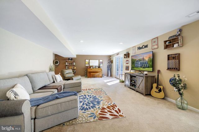 233 LONESOME LN, Stafford, VA 22556