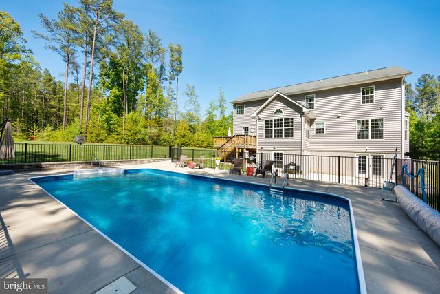233 LONESOME LN, Stafford, VA 22556