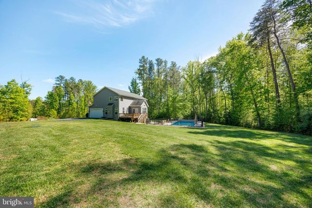 233 LONESOME LN, Stafford, VA 22556