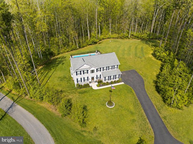 233 LONESOME LN, Stafford, VA 22556