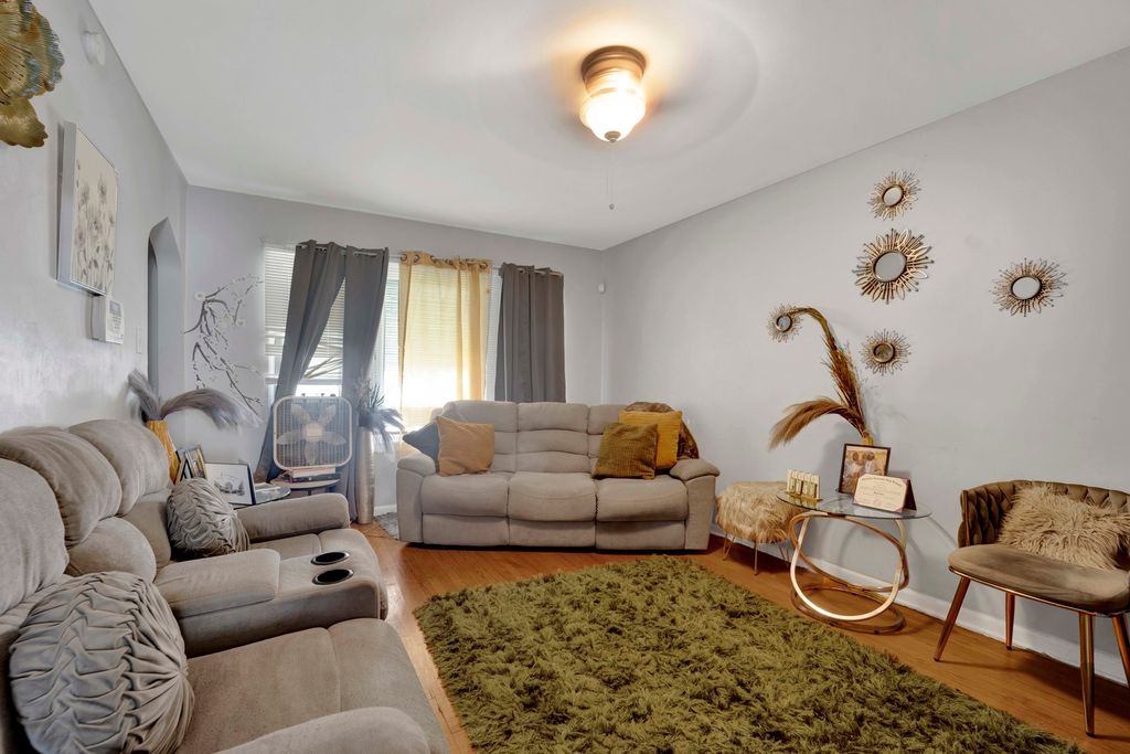 321 W 104th Street, Chicago, IL 60628 — photo 2