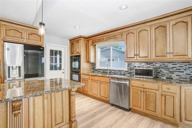 8404 BLACKSTONE COURT, Tampa, FL 33615
