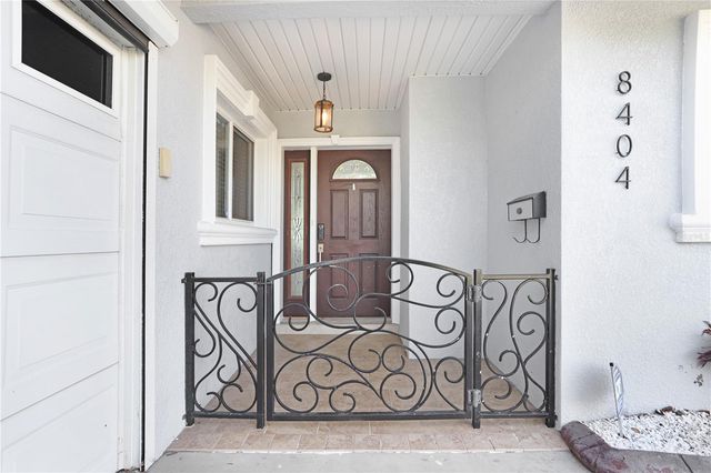 8404 BLACKSTONE COURT, Tampa, FL 33615