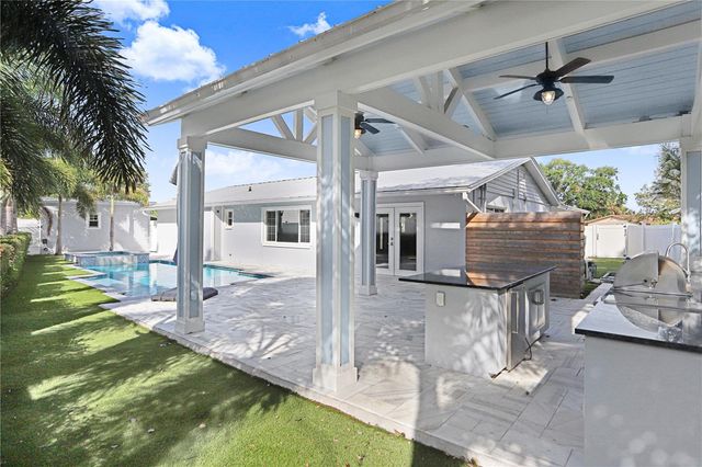 8404 BLACKSTONE COURT, Tampa, FL 33615