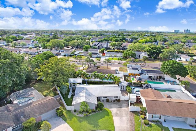 8404 BLACKSTONE COURT, Tampa, FL 33615