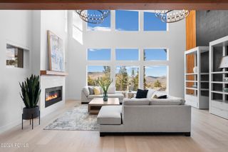 200 Matterhorn Drive, Park City, UT 84098