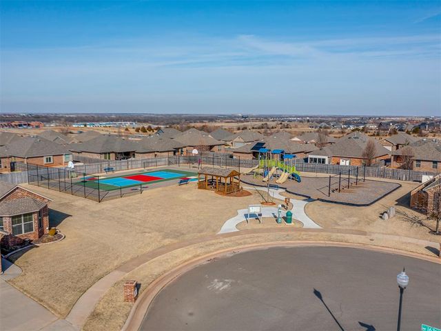 3404 NW 160th Street, Edmond, OK 73013