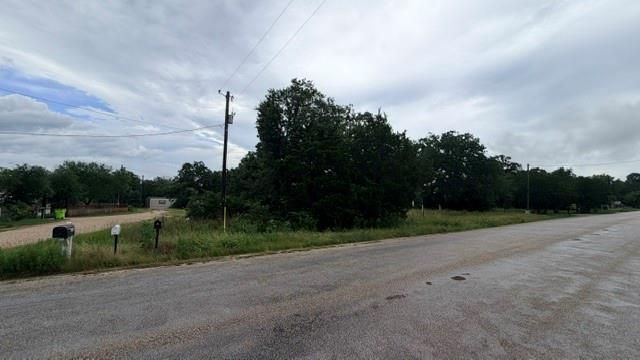 000 Cool Water DR, Bastrop, TX 78602