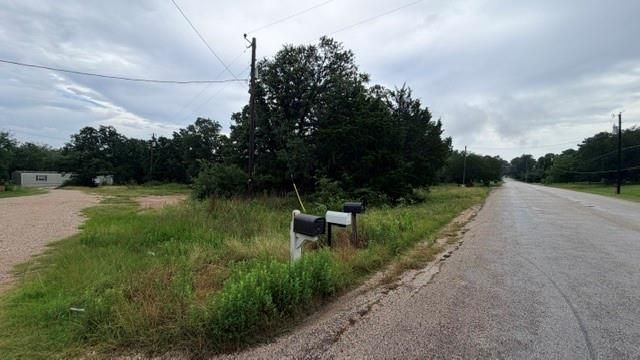 000 Cool Water DR, Bastrop, TX 78602