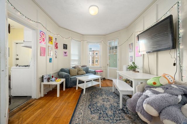 1263 Commonwealth Ave 4, Boston, MA 02134