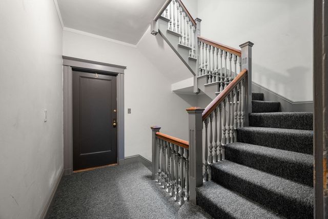 1263 Commonwealth Ave 4, Boston, MA 02134