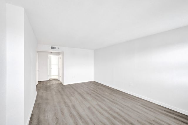 1201 S Ocean Drive 2509s, Hollywood, FL 33019