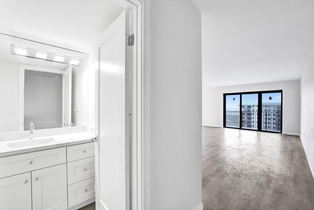 1201 S Ocean Drive 2509s, Hollywood, FL 33019