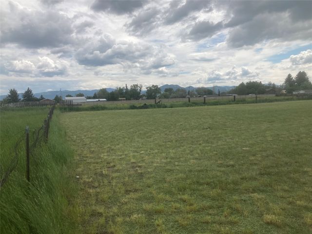 5323 Kerr Drive, Helena, MT 59602