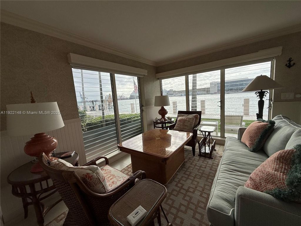 1775 Harbourview Dr 5, Fort Lauderdale, FL 33316