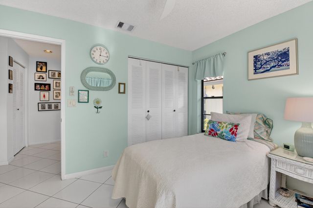 5893 Sunswept Lane B, Boynton Beach, FL 33437