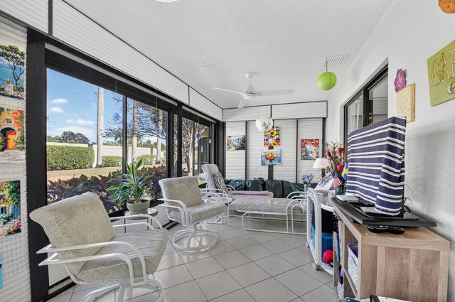 5893 Sunswept Lane B, Boynton Beach, FL 33437