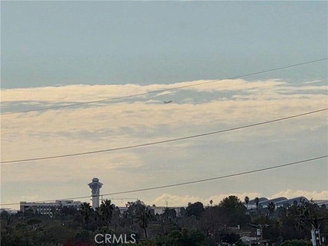 913 Victor 5, Inglewood, CA 90302