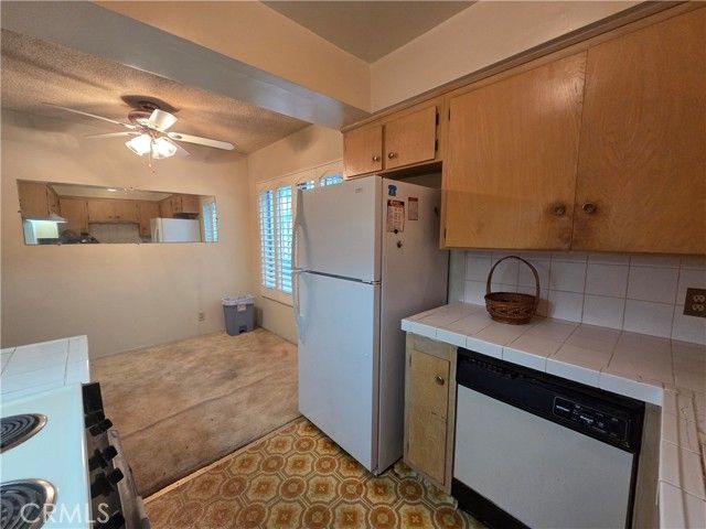 913 Victor 5, Inglewood, CA 90302