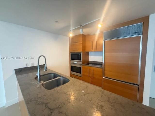 475 Brickell Avenue 2411, Miami, FL 33131
