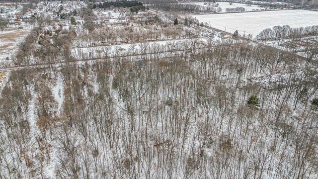 10121 McKinley Highway, Osceola, IN 46561