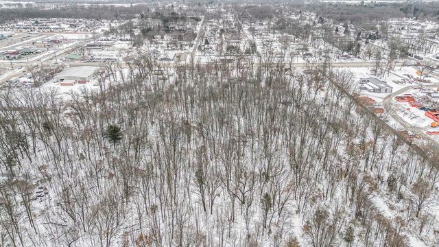 10121 McKinley Highway, Osceola, IN 46561