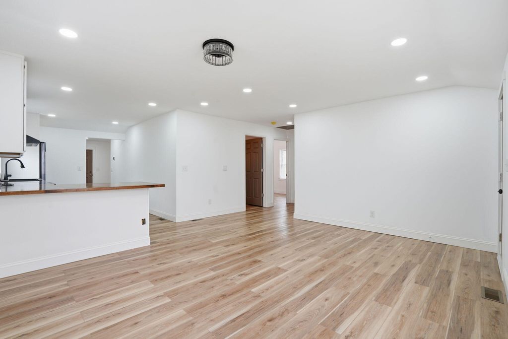 Image 15 of property listing at 104 O'Carroll Street, Moncks Corner, SC 29461