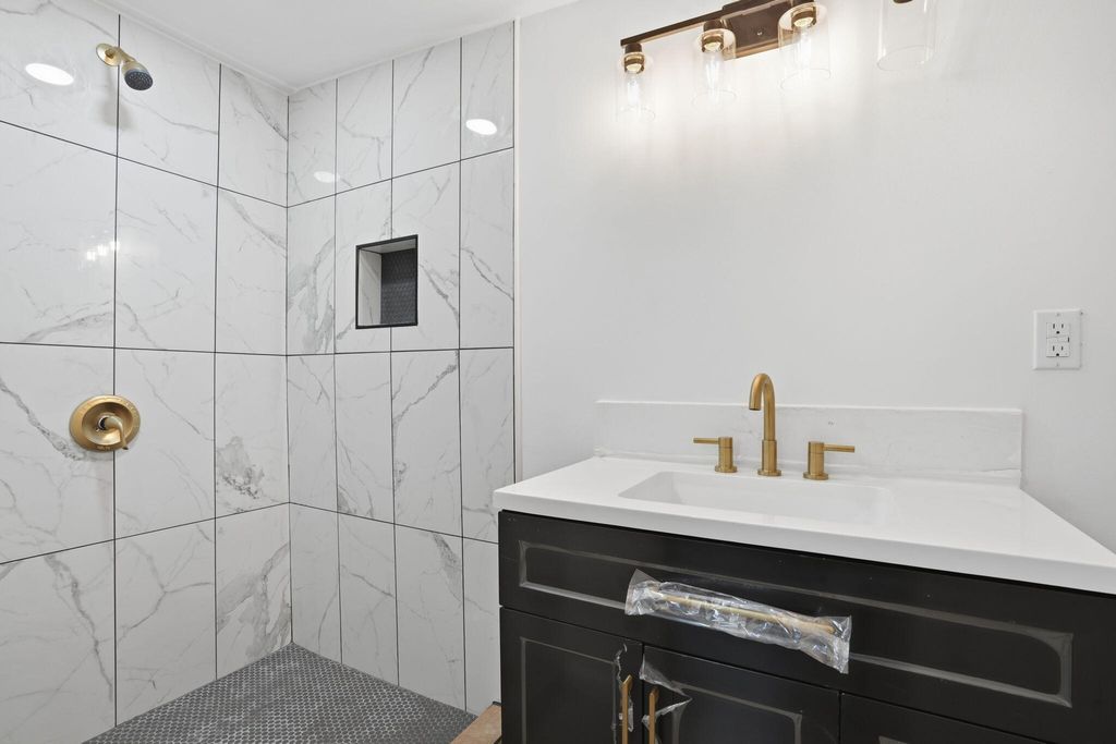 Image 25 of property listing at 104 O'Carroll Street, Moncks Corner, SC 29461