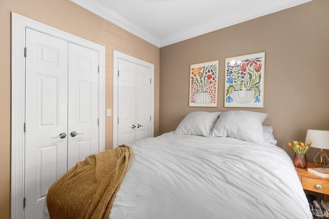 371 Hanover St 2, Boston, MA 02113