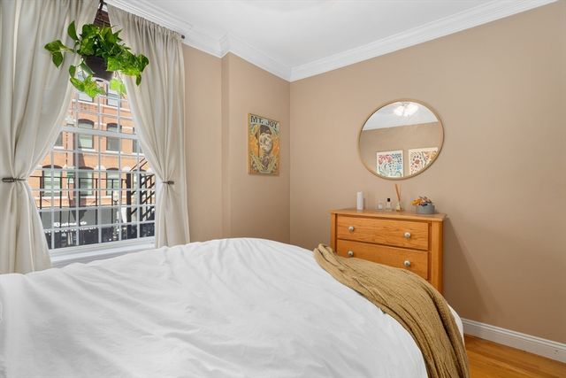 371 Hanover St 2, Boston, MA 02113