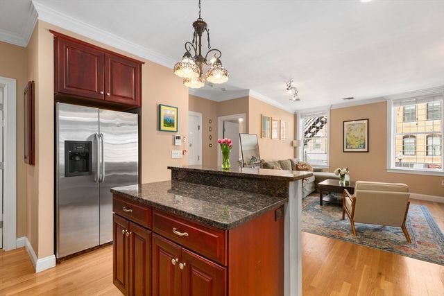 371 Hanover St 2, Boston, MA 02113