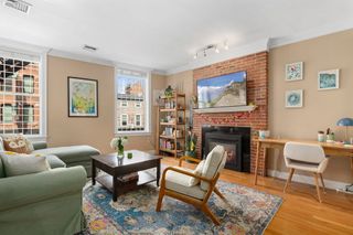 371 Hanover St 2, Boston, MA 02113