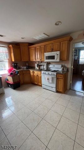 87 Ellis Ave, Irvington Twp., NJ 07111