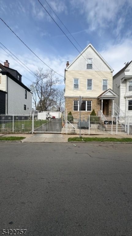 87 Ellis Ave, Irvington Twp., NJ 07111