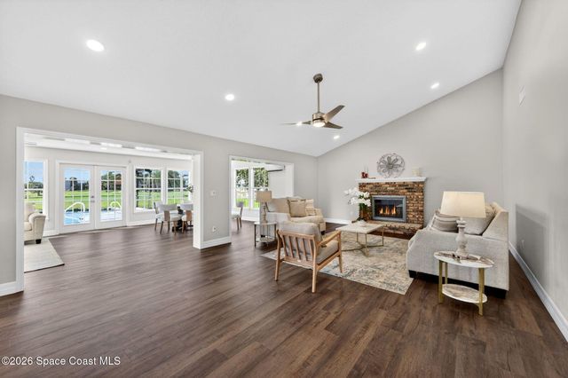 320 Olympia Court, Melbourne, FL 32940