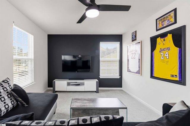 15 Fawn Hill Drive, Simpsonville, SC 29681