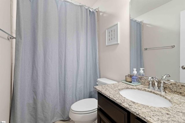 15 Fawn Hill Drive, Simpsonville, SC 29681