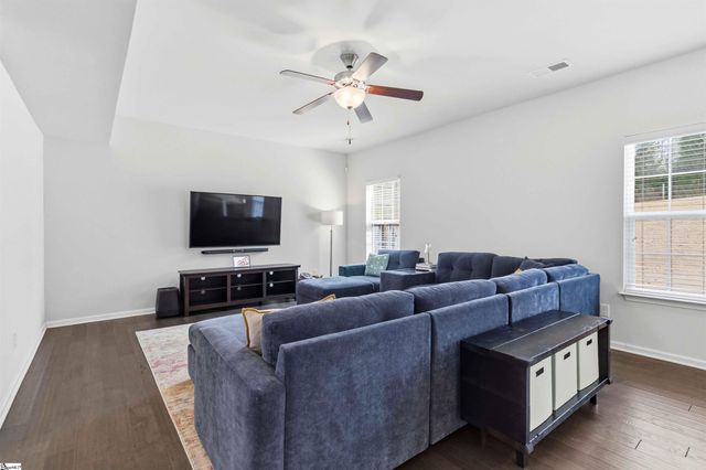 15 Fawn Hill Drive, Simpsonville, SC 29681