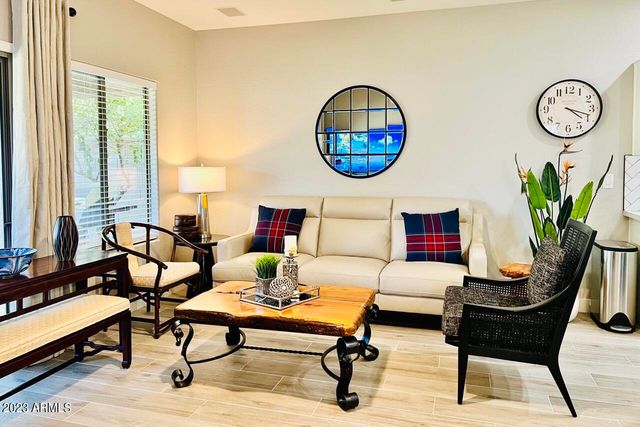 492 E RAINBOW Drive, Chandler, AZ 85249