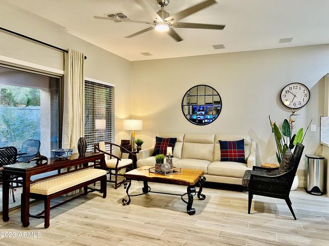 492 E RAINBOW Drive, Chandler, AZ 85249