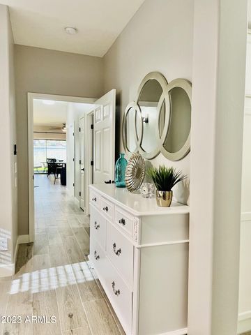 492 E RAINBOW Drive, Chandler, AZ 85249