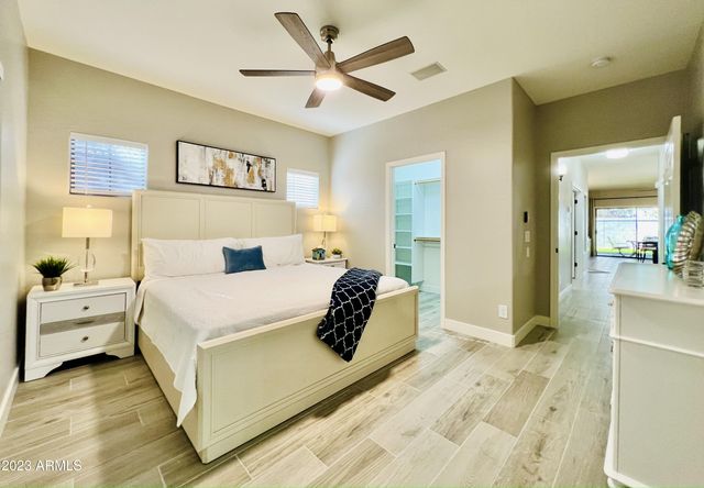 492 E RAINBOW Drive, Chandler, AZ 85249