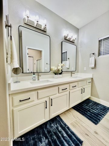 492 E RAINBOW Drive, Chandler, AZ 85249