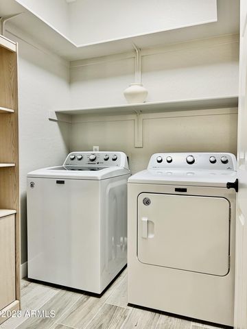 492 E RAINBOW Drive, Chandler, AZ 85249